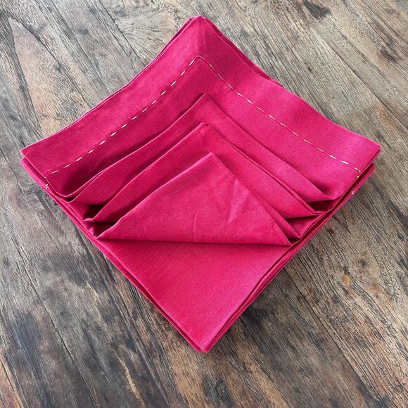 Kim Seybert Set of 12 Red Linen Napkins with Gold Running Stitch - Picture 2 of 7